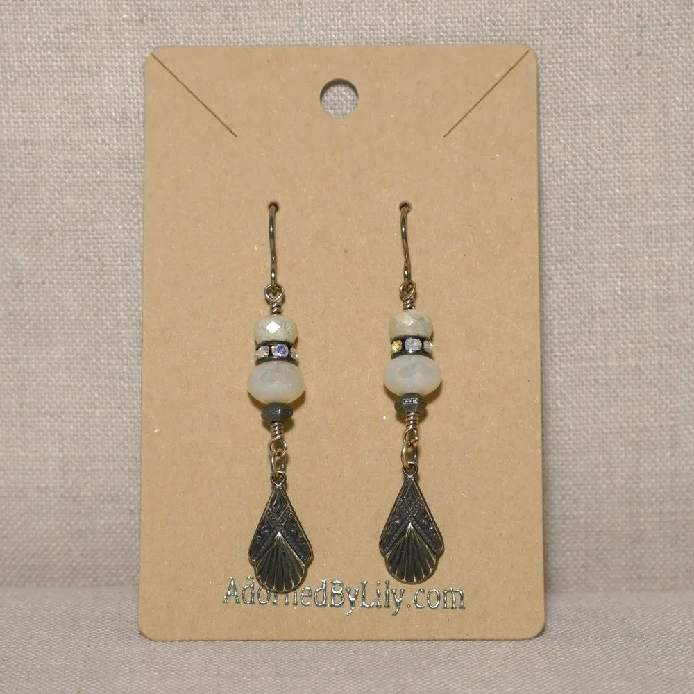 Hand Crafted Handmade Earrings Cream Czech Glass Art Deco Dangle Long Ea… - Picture 2 of 4